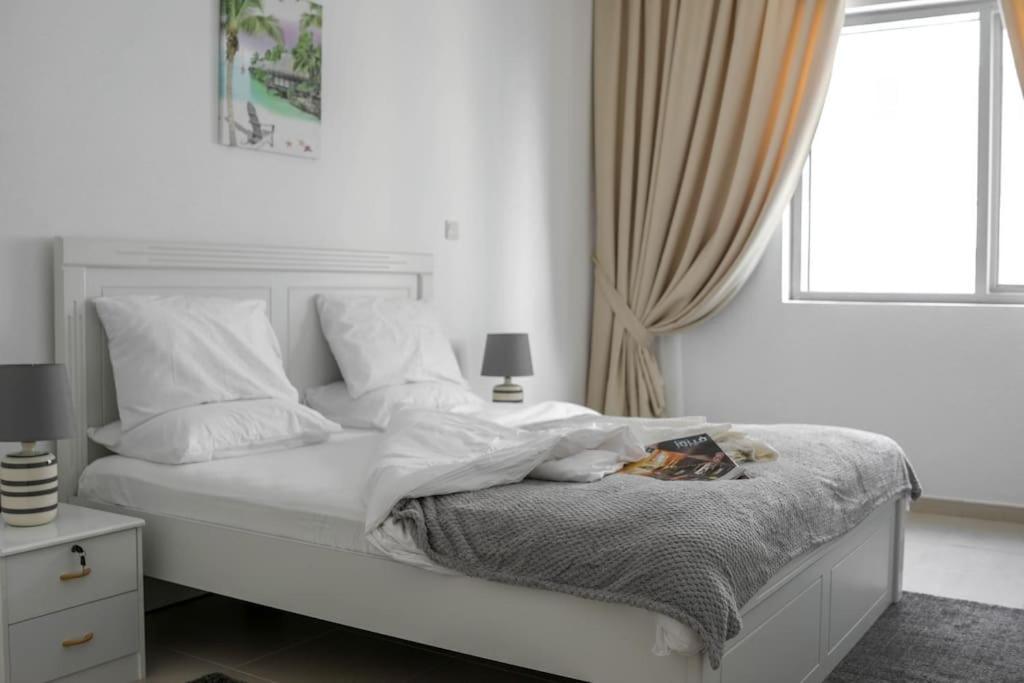 Best 2 Bedroom Apartment Beach Front Abu Dhabi Luaran gambar